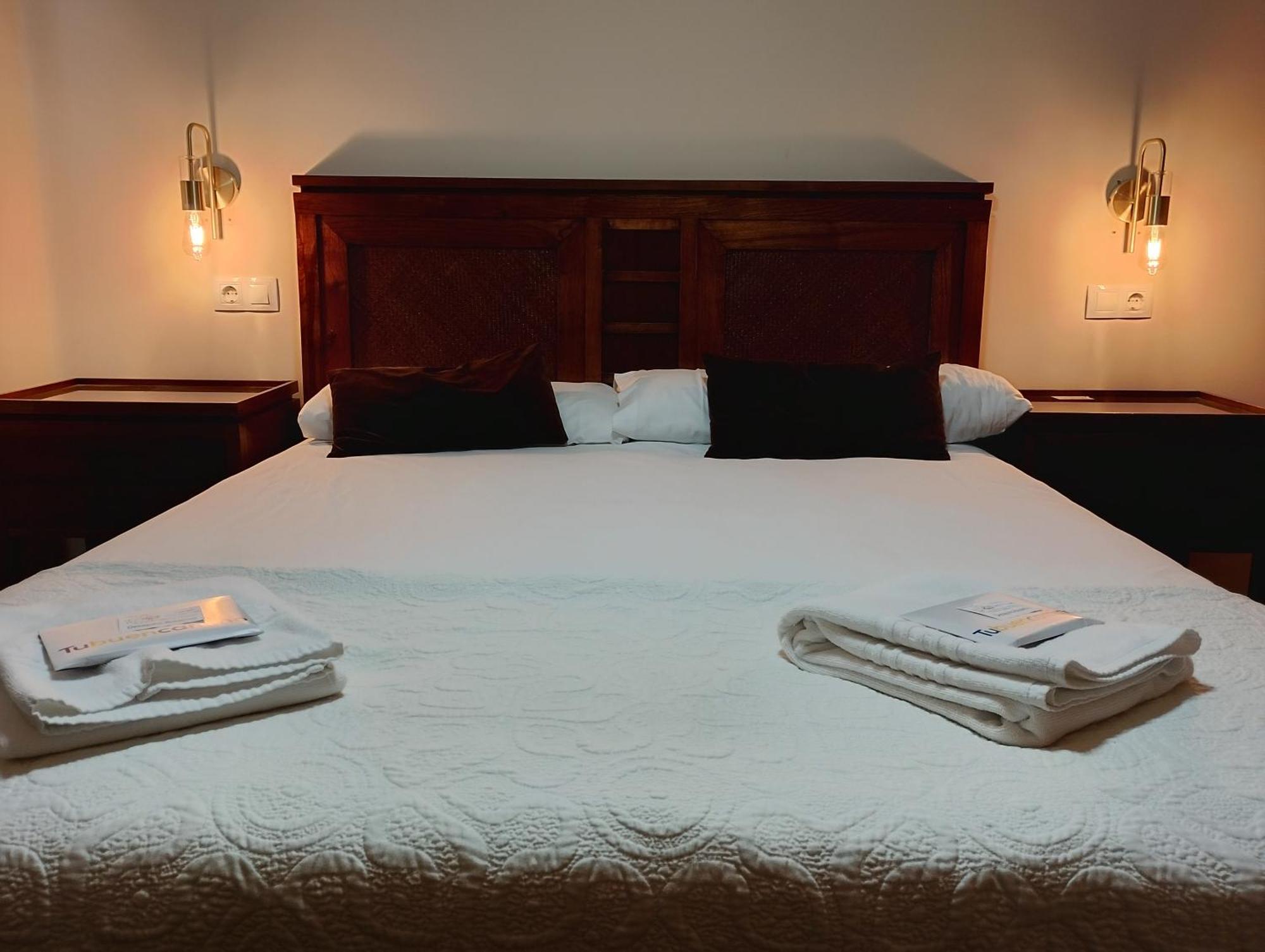 Cabalo Furado Tui Hotel ภายนอก รูปภาพ